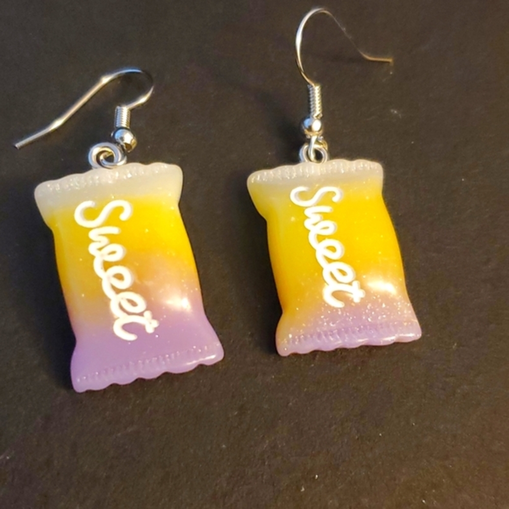 🆕️Candy‎ inspired earrings